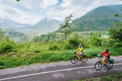 Cycling around the Dolomites on ebike